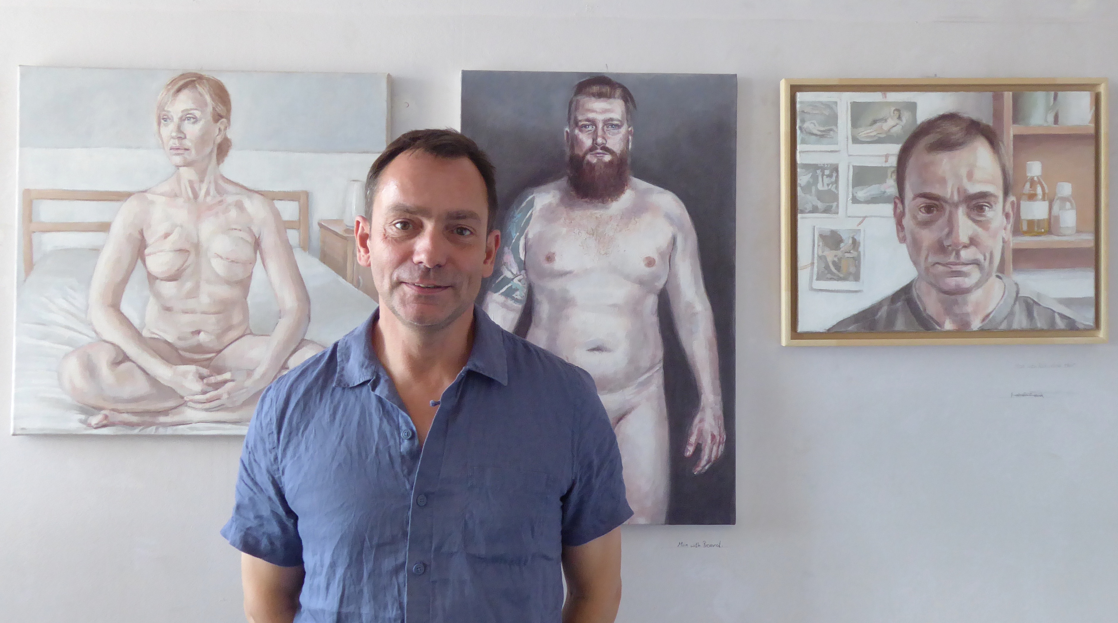 How to commission a naked portrait.